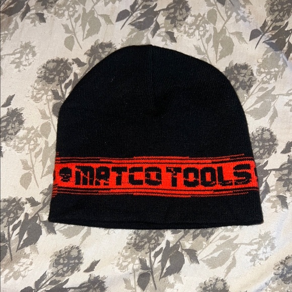 Beanie - Picture 1 of 2